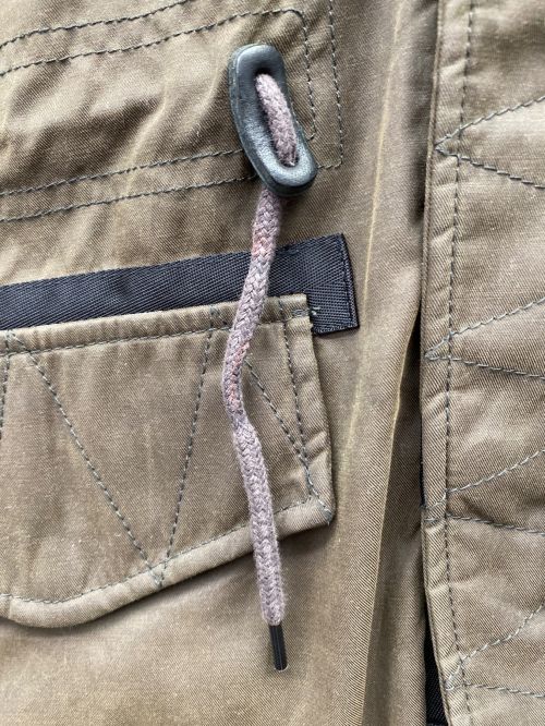 Denham（デンハム）Denham (デンハム) コーティング中綿コート オリーブ サイズ:S 未使用品の古着・服飾アイテム