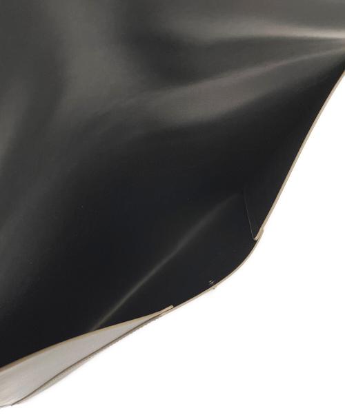 TOMORROW LAND（トゥモローランド）TOMORROW LAND (トゥモローランド) クラッチバッグ ブラックの古着・服飾アイテム