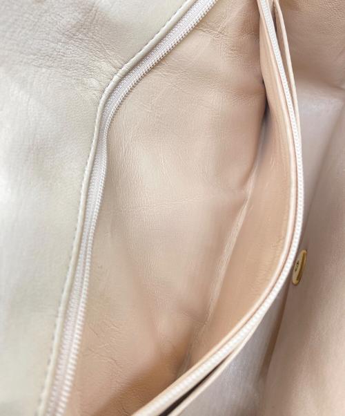 CHANEL（シャネル）CHANEL (シャネル) ダイアナチェーンショルダーバッグ ベージュの古着・服飾アイテム