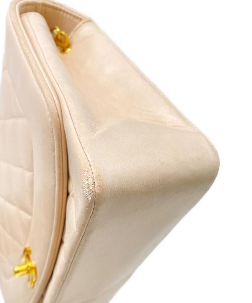 CHANEL（シャネル）CHANEL (シャネル) ダイアナチェーンショルダーバッグ ベージュの古着・服飾アイテム