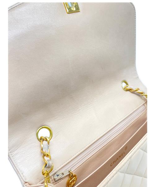 CHANEL（シャネル）CHANEL (シャネル) ダイアナチェーンショルダーバッグ ベージュの古着・服飾アイテム