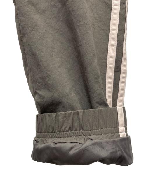 adidas（アディダス）adidas (アディダス) トラックパンツ ブラウン サイズ:Mの古着・服飾アイテム