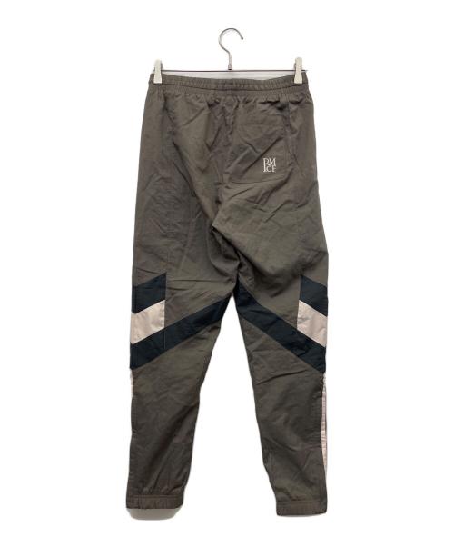 adidas（アディダス）adidas (アディダス) トラックパンツ ブラウン サイズ:Mの古着・服飾アイテム