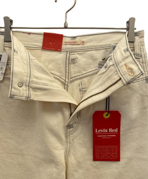 LEVI'S RED（リーバイス レッド）LEVI'S RED (リーバイス レッド) デニムパンツ アイボリー サイズ:W27 L29 未使用品の古着・服飾アイテム