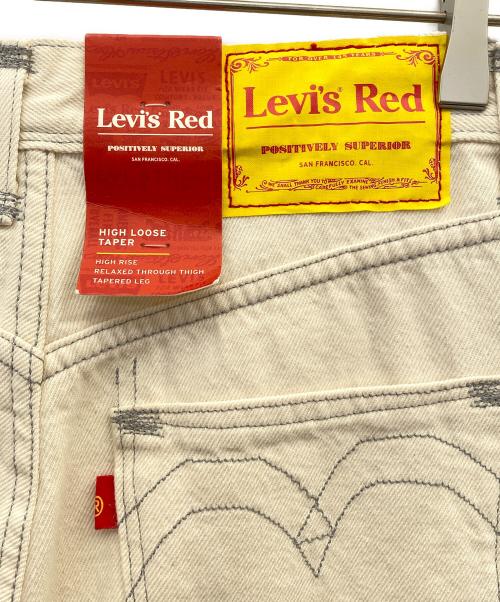 LEVI'S RED（リーバイス レッド）LEVI'S RED (リーバイス レッド) デニムパンツ アイボリー サイズ:W27 L29 未使用品の古着・服飾アイテム