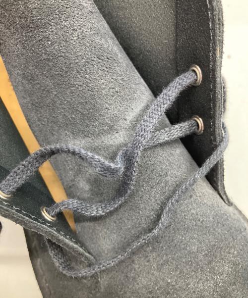 CLARKS（クラークス）CLARKS (クラークス) チャッカーブーツ グレー サイズ:25.5の古着・服飾アイテム