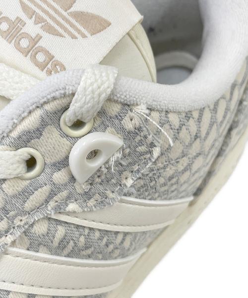 adidas（アディダス）adidas (アディダス) Rivalry Low（ライバルリー ロー） グレー サイズ:28の古着・服飾アイテム