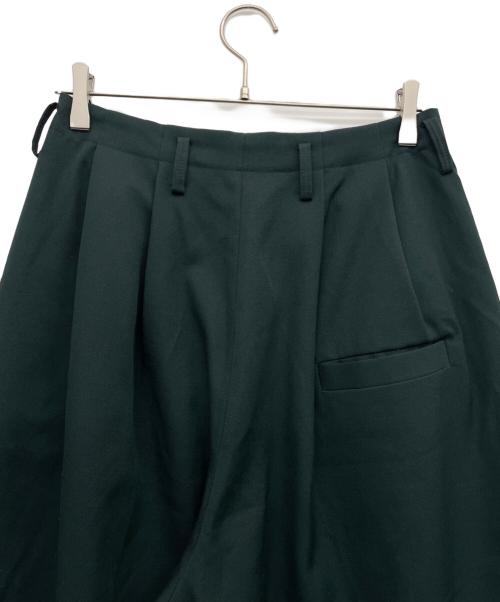 Dulcamara（ドゥルカマラ）Dulcamara (ドゥルカマラ) タックパンツ グリーンの古着・服飾アイテム