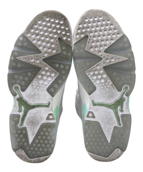 NIKE（ナイキ）NIKE (ナイキ) WMNS AIR JORDAN 6 RETRO（ウィメンズ エア ジョーダン 6 レトロ ） ホワイト×グレー サイズ:28.5の古着・服飾アイテム