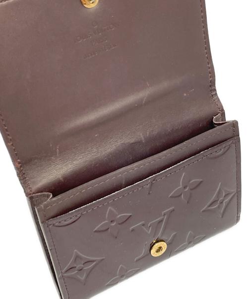 LOUIS VUITTON（ルイ ヴィトン）LOUIS VUITTON (ルイ ヴィトン) カードケース　アンヴェロップ・カルトドゥヴィジット アマラントの古着・服飾アイテム