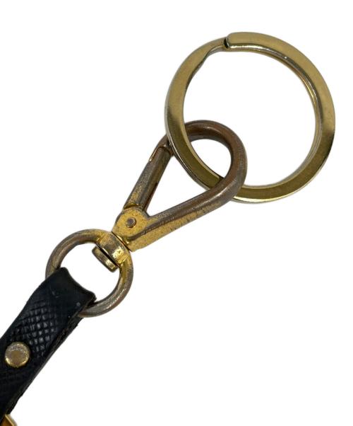 PRADA（プラダ）PRADA (プラダ) キーホルダー ゴールド×ブラックの古着・服飾アイテム