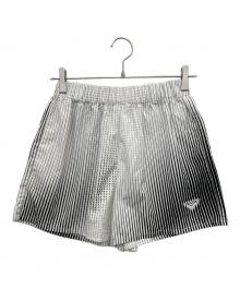 PRADA（プラダ）の古着「ハーフパンツ　Casual Shorts」｜ホワイト