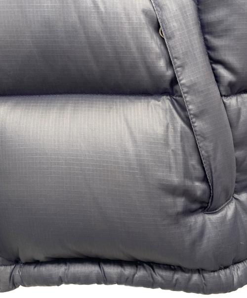 THE NORTH FACE（ザ ノース フェイス）THE NORTH FACE (ザ ノース フェイス) Nuptse Jacket（ヌプシダウンジャケット） ネイビー×ブラック サイズ:Ｍの古着・服飾アイテム