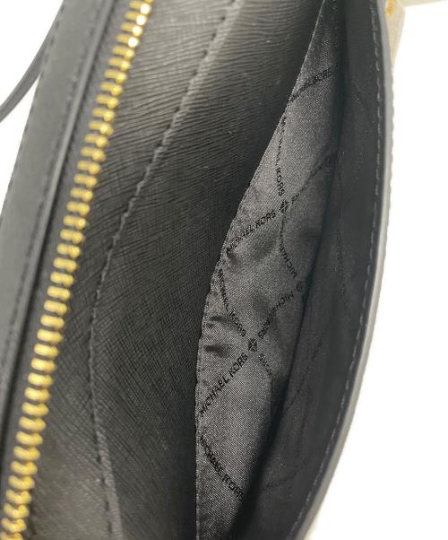 MICHAEL KORS（マイケル・コース）MICHAEL KORS (マイケルコース) ショルダーバッグ ブラックの古着・服飾アイテム