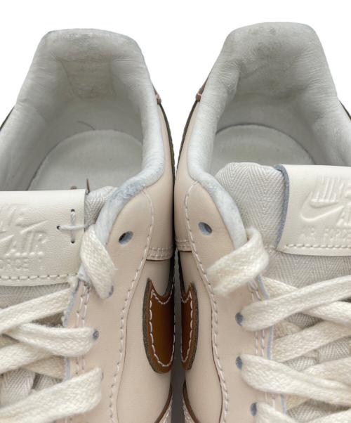 NIKE（ナイキ）NIKE (ナイキ) AIR FORCE1 07 ホワイト×ブラウン サイズ:26.5cmの古着・服飾アイテム