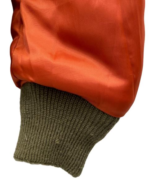 AVIREX（アヴィレックス）AVIREX (アヴィレックス) フライトジャケット カーキ サイズ:Ｍの古着・服飾アイテム