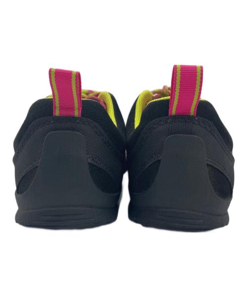 KEEN（キーン）KEEN (キーン) ローカットスニーカー ブラック×ピンク サイズ:24cmの古着・服飾アイテム
