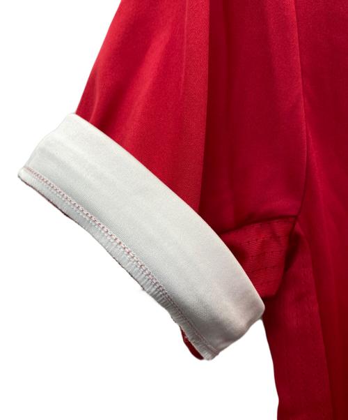 マンチェスターユナイテッド（マンチェスターユナイテッド）マンチェスターユナイテッド (マンチェスターユナイテッド) adidas (アディダス) サッカーユニフォーム サッカーユニフォーム マンチェスターユナイテッド　2017-18 ホーム レッド サイズ:Sの古着・服飾アイテム