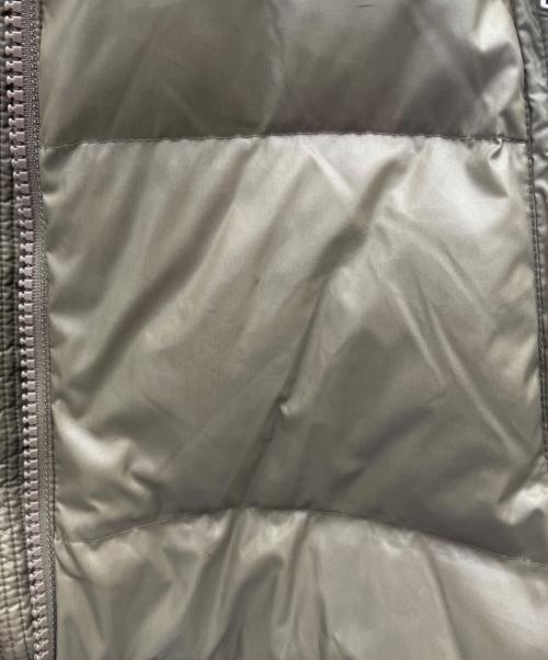 CarHartt（カーハート）CarHartt (カーハート) ダウンジャケット ベージュ サイズ:Lの古着・服飾アイテム