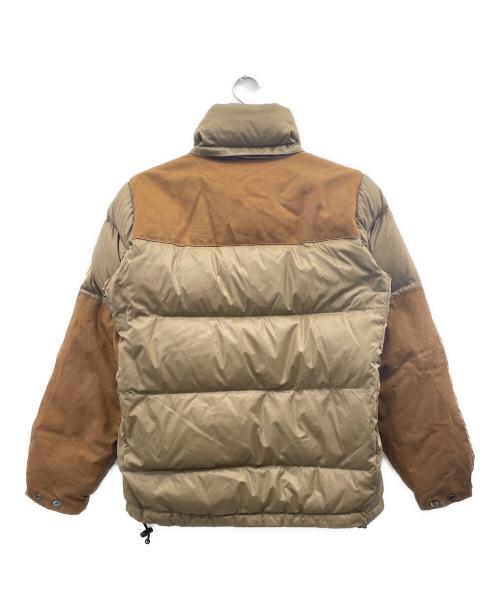 CarHartt（カーハート）CarHartt (カーハート) ダウンジャケット ベージュ サイズ:Lの古着・服飾アイテム