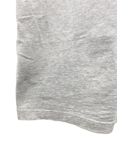 J.W.ANDERSON（ジェイダブリューアンダーソン）J.W.ANDERSON (ジェイダブリューアンダーソン) クレイ トロンプルイユプリントTシャツ グレー サイズ:Ｓの古着・服飾アイテム