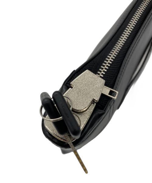 SUPREME（シュプリーム）SUPREME (シュプリーム) クラッチバッグ ブラックの古着・服飾アイテム