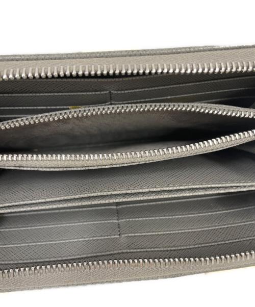 PRADA（プラダ）PRADA (プラダ) ラウンドファスナー財布の古着・服飾アイテム