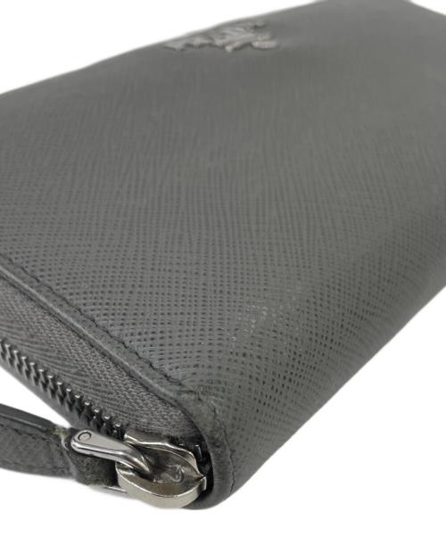 PRADA（プラダ）PRADA (プラダ) ラウンドファスナー財布の古着・服飾アイテム