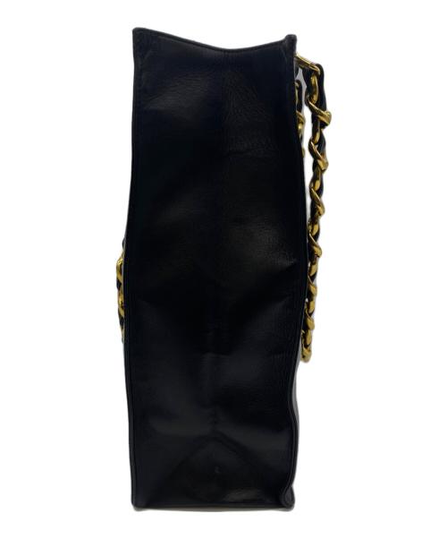 CHANEL（シャネル）CHANEL (シャネル) チェーントートバッグ ブラックの古着・服飾アイテム