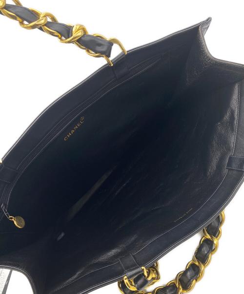 CHANEL（シャネル）CHANEL (シャネル) チェーントートバッグ ブラックの古着・服飾アイテム