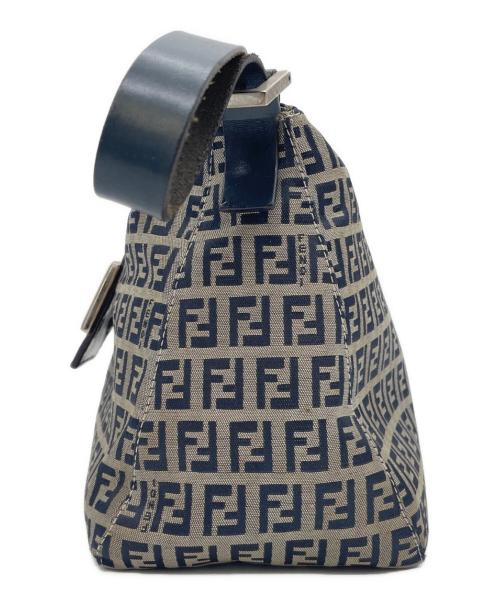 FENDI（フェンディ）FENDI (フェンディ) ショルダーバッグ ベージュの古着・服飾アイテム