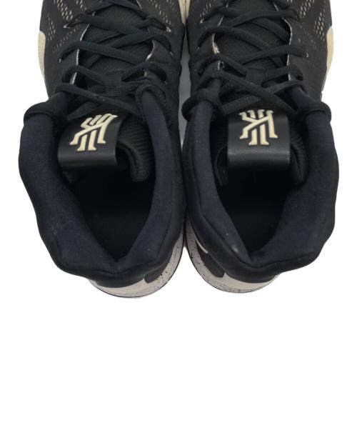 NIKE（ナイキ）NIKE (ナイキ) Kyrie 4 TB ブラック×ホワイト サイズ:29㎝の古着・服飾アイテム