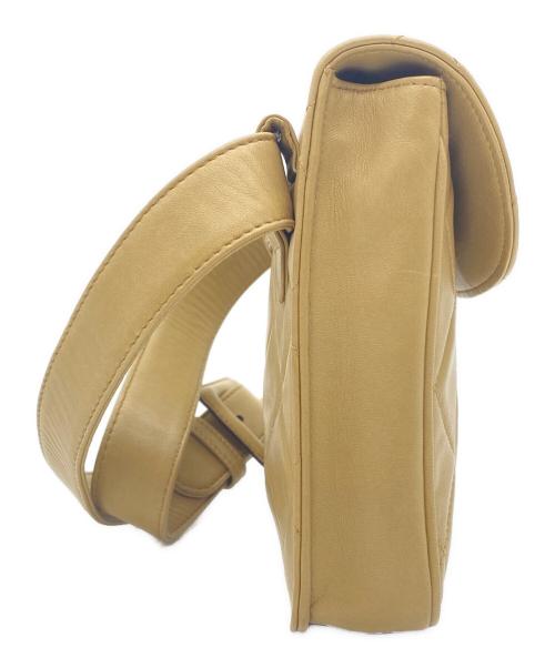 CHANEL（シャネル）CHANEL (シャネル) ウエストバッグ ベージュの古着・服飾アイテム