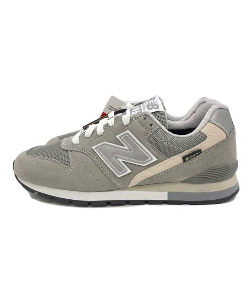 NEW BALANCE（ニューバランス）NEW BALANCE (ニューバランス) ローカットスニーカー ライトグレー×ホワイト サイズ:23.5㎝の古着・服飾アイテム
