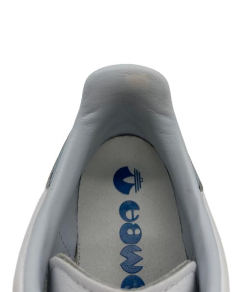 adidas（アディダス）adidas (アディダス) SAMBA ホワイト×スカイブルー サイズ:26.5の古着・服飾アイテム