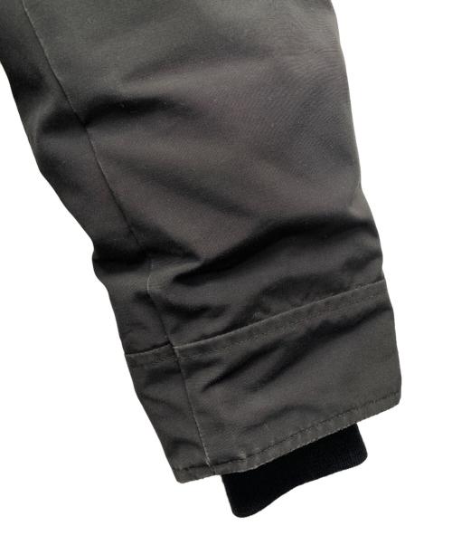 CANADA GOOSE（カナダグース）CANADA GOOSE (カナダグース) ダウンコート　シャトーパーカー ブラック サイズ:Ｍの古着・服飾アイテム