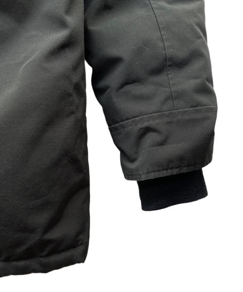 CANADA GOOSE（カナダグース）CANADA GOOSE (カナダグース) ダウンコート　シャトーパーカー ブラック サイズ:Ｍの古着・服飾アイテム