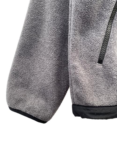 THE NORTH FACE（ザ ノース フェイス）THE NORTH FACE (ザ ノース フェイス) デナリジャケット グレー×ブラック サイズ:Ｍの古着・服飾アイテム