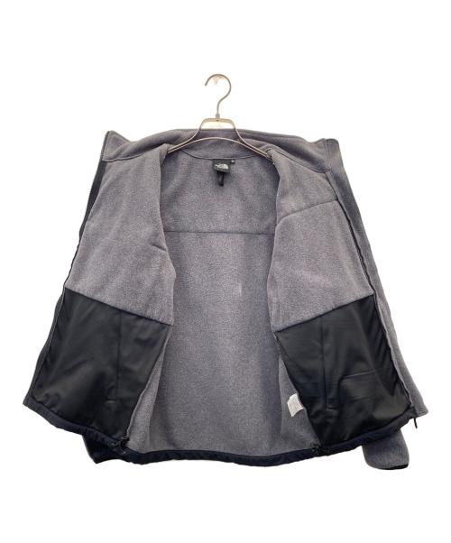 THE NORTH FACE（ザ ノース フェイス）THE NORTH FACE (ザ ノース フェイス) デナリジャケット グレー×ブラック サイズ:Ｍの古着・服飾アイテム