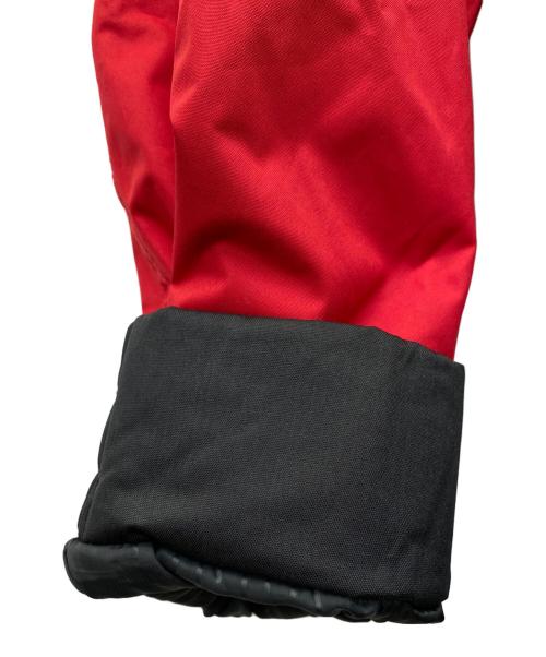 NIKE SB（ナイキエスビー）NIKE SB (ナイキエスビー) 中綿ジャケット レッド×ブラック サイズ:Ｍの古着・服飾アイテム