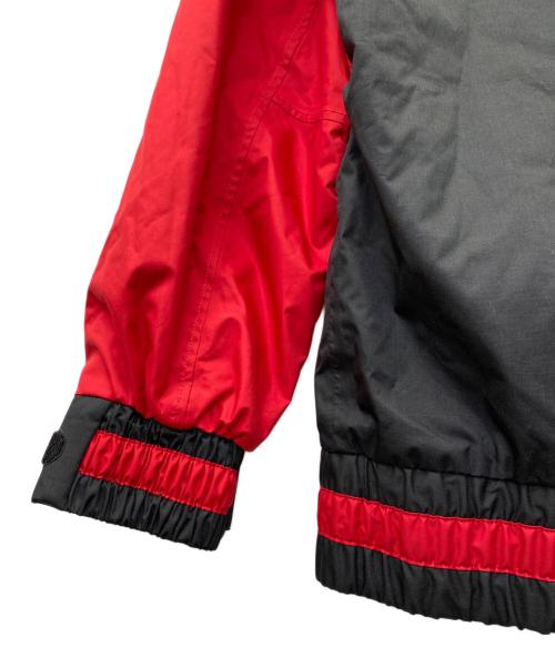 NIKE SB（ナイキエスビー）NIKE SB (ナイキエスビー) 中綿ジャケット レッド×ブラック サイズ:Ｍの古着・服飾アイテム