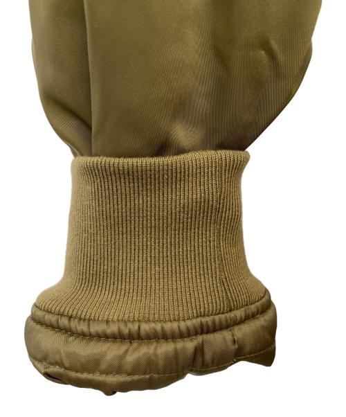 AVIREX（アヴィレックス）AVIREX (アヴィレックス) 中綿ジャケット オリーブ サイズ:Mの古着・服飾アイテム