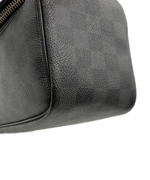 LOUIS VUITTON（ルイ ヴィトン）LOUIS VUITTON (ルイ ヴィトン) ダミエ グラフィット トワレポーチ ブラックの古着・服飾アイテム