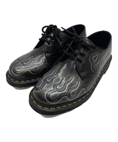 Dr.Martens（ドクターマーチン）Dr.Martens (ドクターマーチン) INFERNO 3 ホール シューズ ブラック×シルバー サイズ:UK7の古着・服飾アイテム