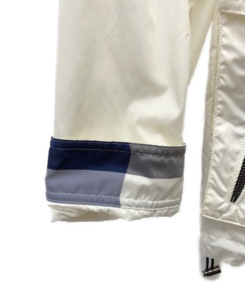 BLACK LABEL CRESTBRIDGE（ブラックレーベル クレストブリッジ）BLACK LABEL CRESTBRIDGE (ブラックレーベル クレストブリッジ) ナイロンジャケット ホワイト サイズ:Lの古着・服飾アイテム