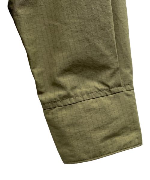LEVI'S（リーバイス）LEVI'S (リーバイス) ナイロン混ジャケット カーキ サイズ:Lの古着・服飾アイテム