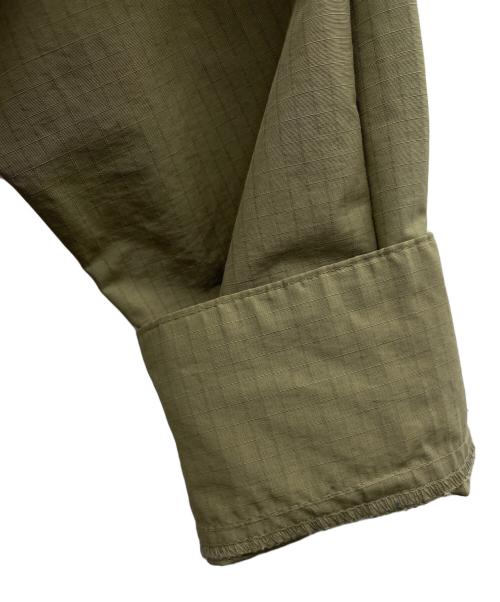 LEVI'S（リーバイス）LEVI'S (リーバイス) ナイロン混ジャケット カーキ サイズ:Lの古着・服飾アイテム