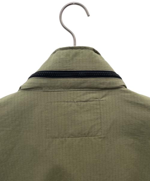 LEVI'S（リーバイス）LEVI'S (リーバイス) ナイロン混ジャケット カーキ サイズ:Lの古着・服飾アイテム