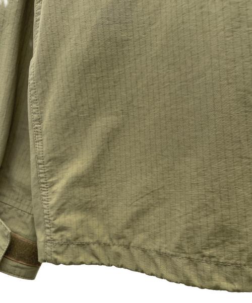 LEVI'S（リーバイス）LEVI'S (リーバイス) ナイロン混ジャケット カーキ サイズ:Lの古着・服飾アイテム
