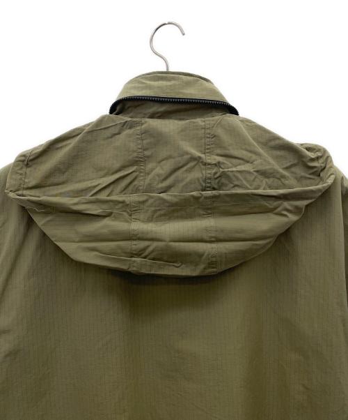 LEVI'S（リーバイス）LEVI'S (リーバイス) ナイロン混ジャケット カーキ サイズ:Lの古着・服飾アイテム